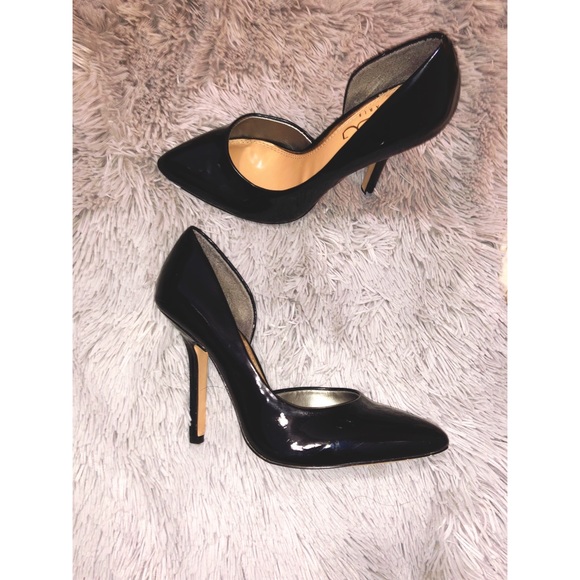 bcbg black heels